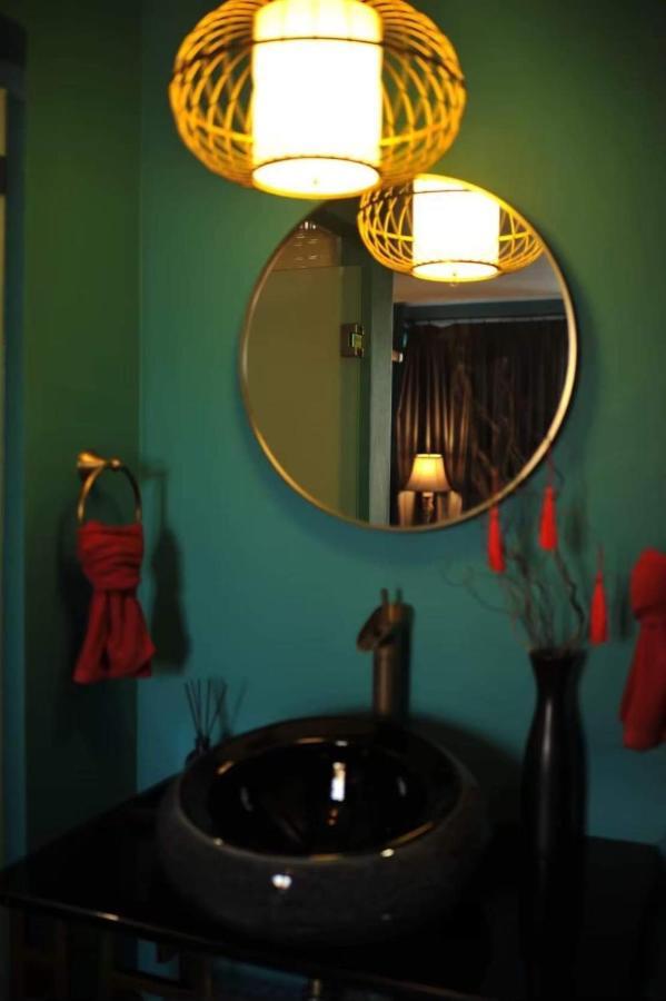 Caiyong Hometel & Cafe'S Studio Bangkok Eksteriør bilde